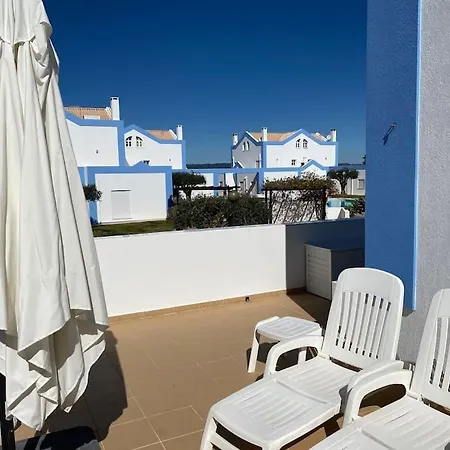 Casa Na Colina - Moradia Com Piscina Semesterbostad