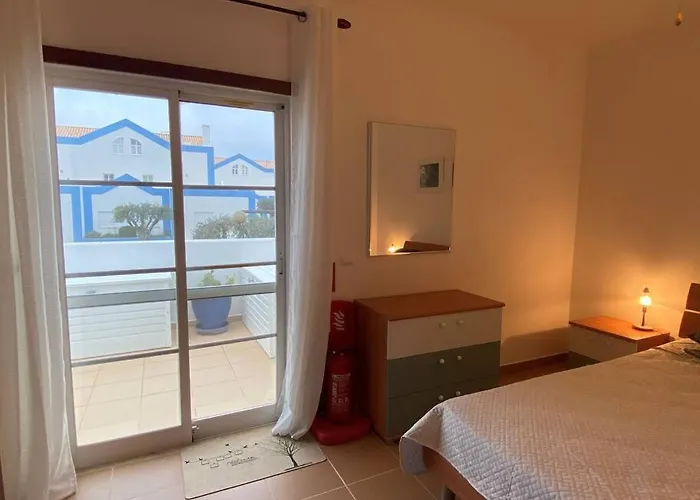 Casa Na Colina - Moradia Com Piscina * 타비라