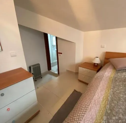 Casa Na Colina - Moradia Com Piscina *