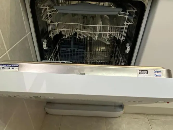 Casa Na Colina - Moradia Com Piscina *