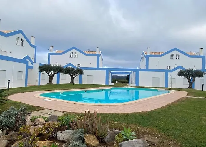 Vakantiehuis Casa Na Colina - Moradia Com Piscina