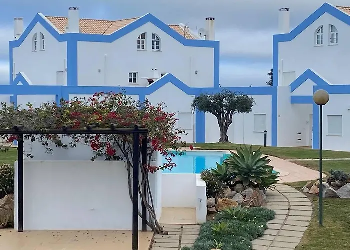 Casa de Férias Casa Na Colina - Moradia Com Piscina *