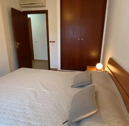 Vakantiehuis Casa Na Colina - Moradia Com Piscina