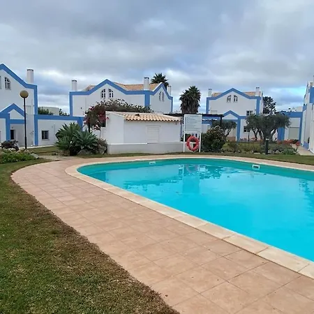 Casa Na Colina - Moradia Com Piscina Holiday home